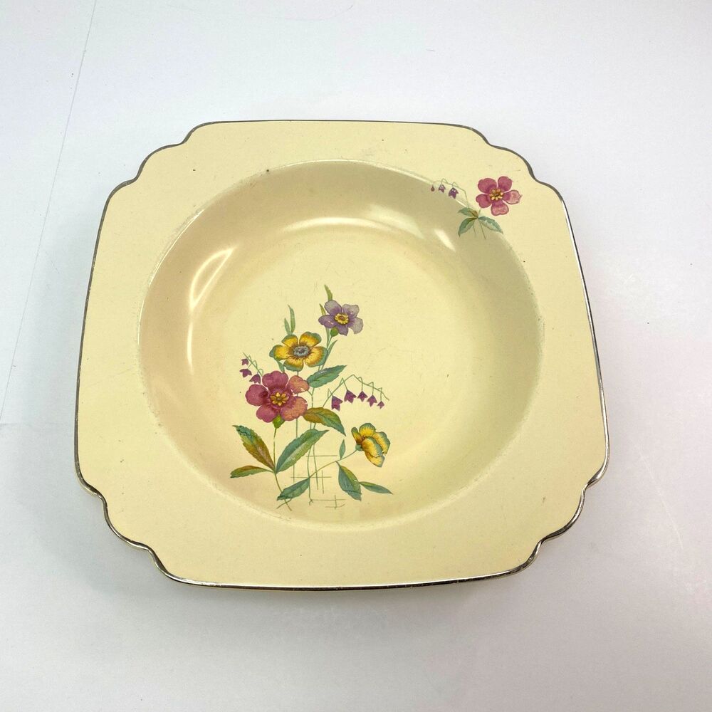Vtg 1930s Homer Laughlin Peacock Wells Square Pale Yellow Floral Soup Bowl 8"